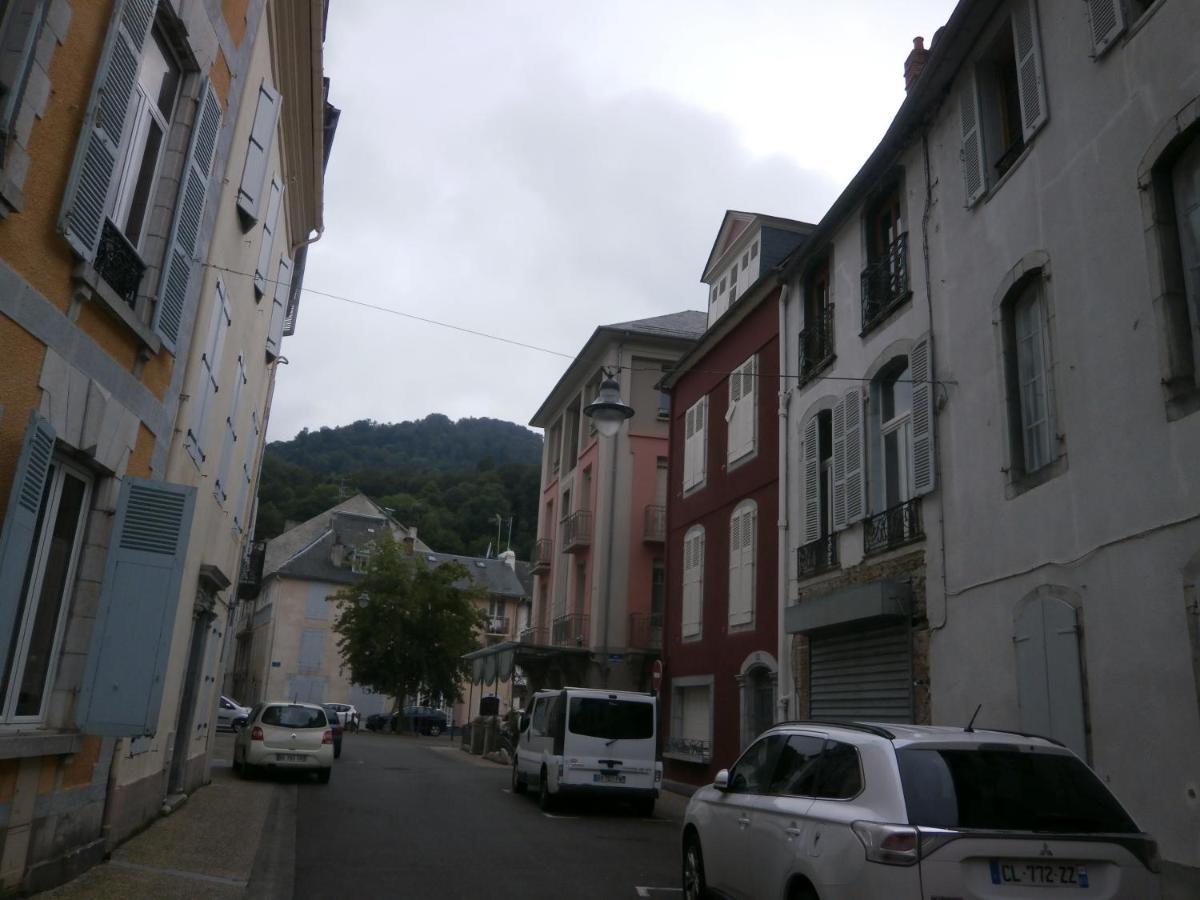 Coeur de ville, loft 3 étoiles lumineux au pied des Pyrénées Bagnères-de-Bigorre Exterior foto