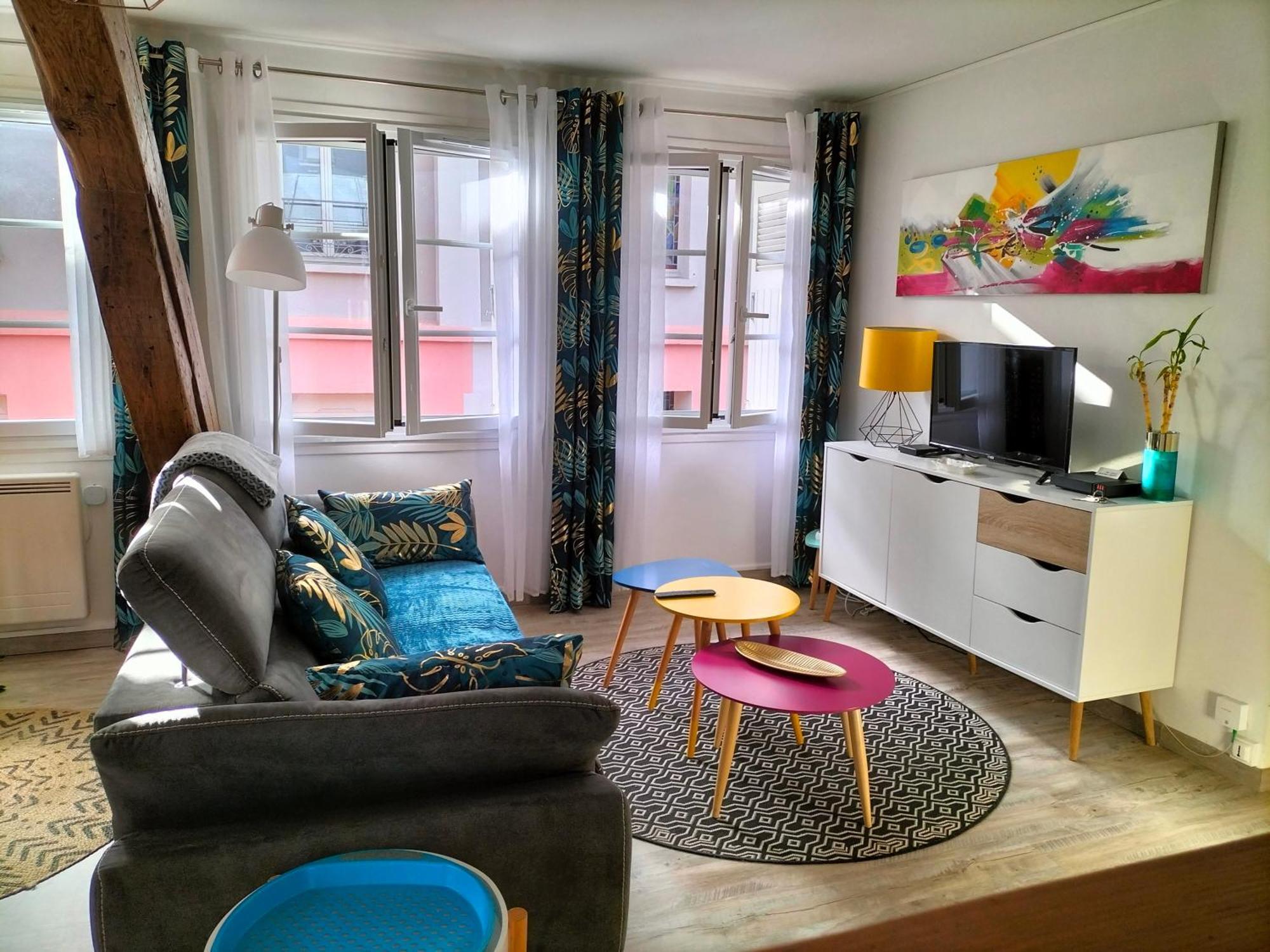 Coeur de ville, loft 3 étoiles lumineux au pied des Pyrénées Bagnères-de-Bigorre Exterior foto