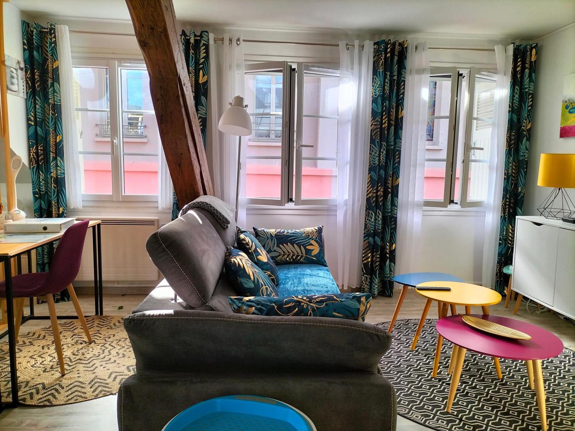 Coeur de ville, loft 3 étoiles lumineux au pied des Pyrénées Bagnères-de-Bigorre Exterior foto
